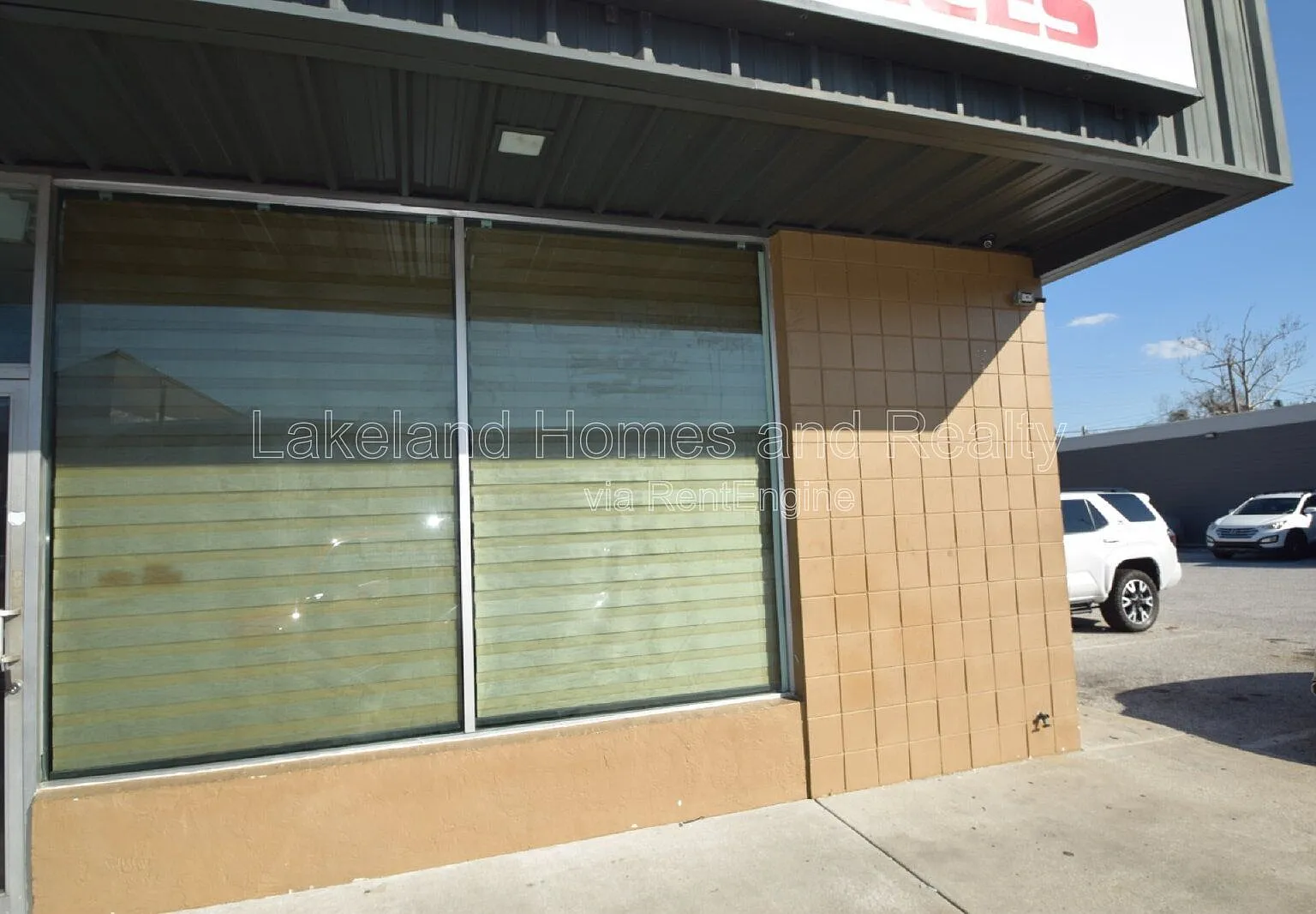 Studio, 1035 sqft, $1,400 — Photo 2