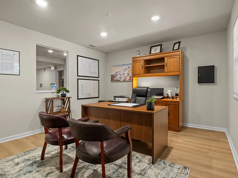 Spanish Moss Eco Apartments — Photo 13