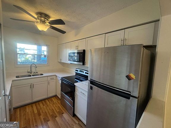 2nd image of 3563 Splinterwood Rd