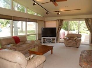 4172 Old Dominion Dr, West Bloomfield, MI