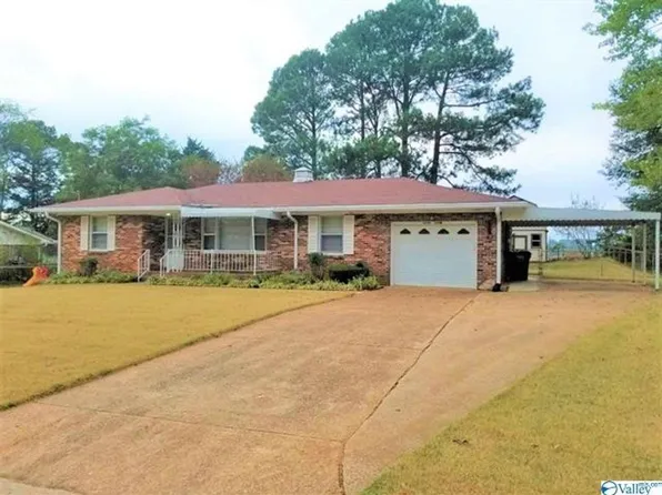 1111 Retlaw St NW, Huntsville, AL 35816