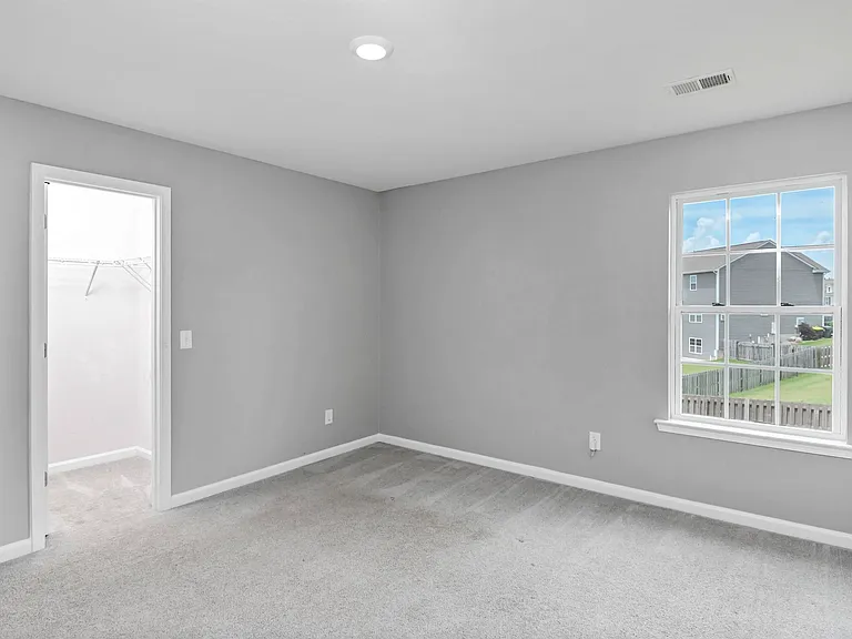 414 Tulip Way — Photo 46