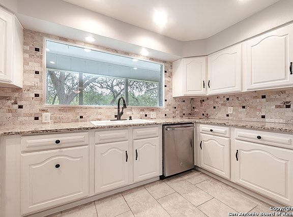 5th image of 115 Mittmann Cir