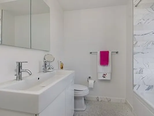 Rented by Corcoran | media 39