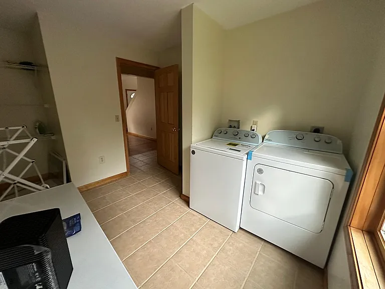 61 Westwood Dr #1 — Photo 7