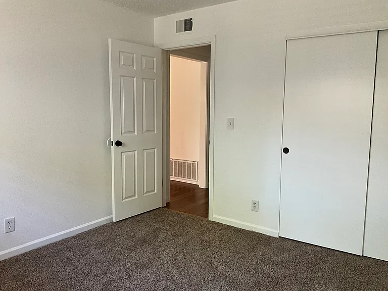 4760 Greenholme Dr #1 — Photo 7