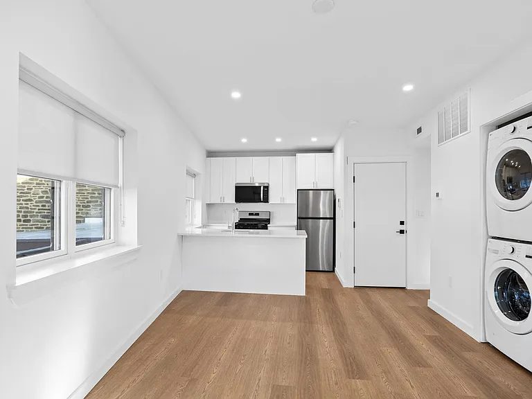 723 West Ave #3 — Photo 7