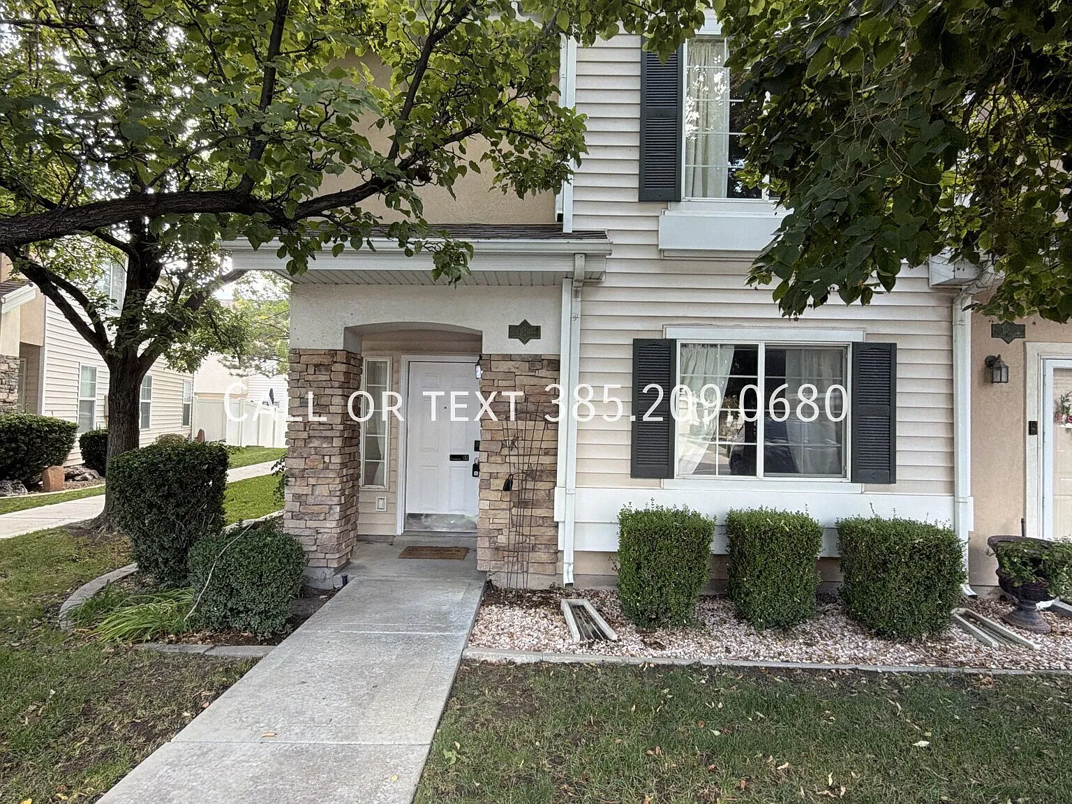 Bright & Spacious 3BR home in Draper! — Photo 1