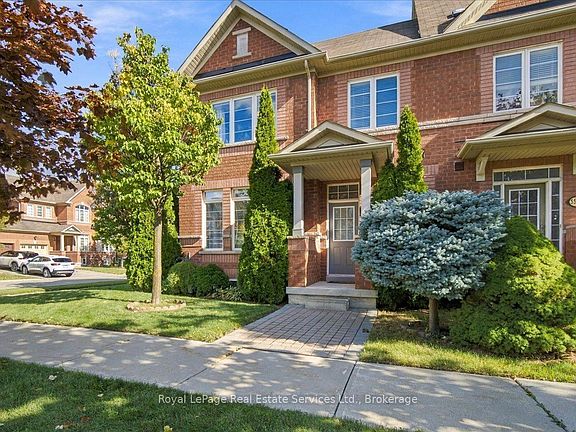 3rd image of 5569 Waterwind Cres