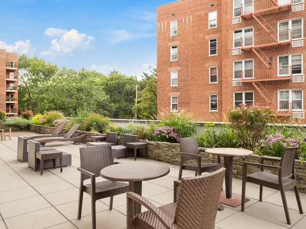 2727 Henry Hudson Parkway West image 27 of 30