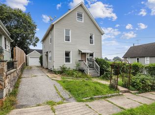 29 Griffing Ave, Danbury, CT 06810