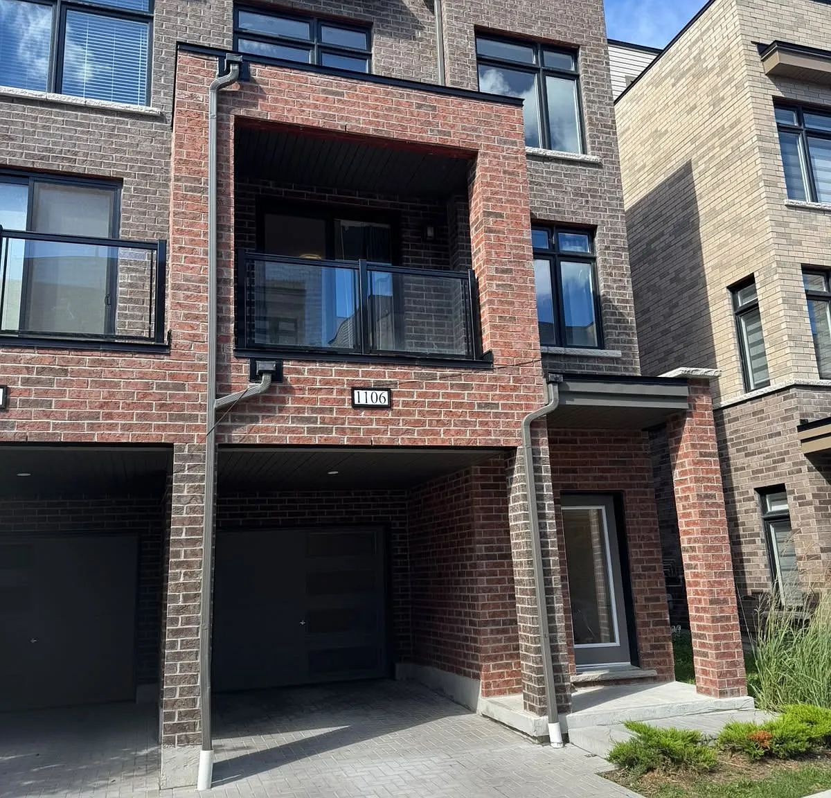 4 bed, $3,100 — Photo 1