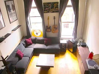 Rented by Warren T Real Estate Corp.