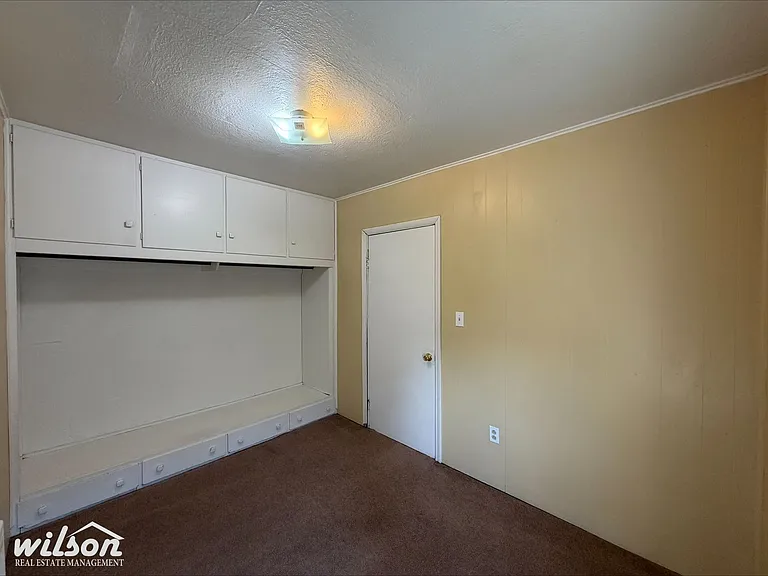 513 N 2nd St — Photo 10