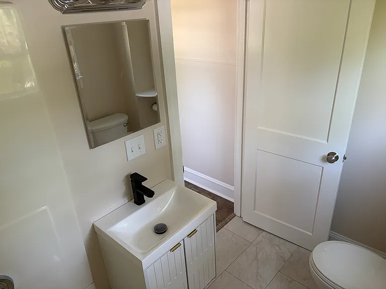 79 Barrows St — Photo 17