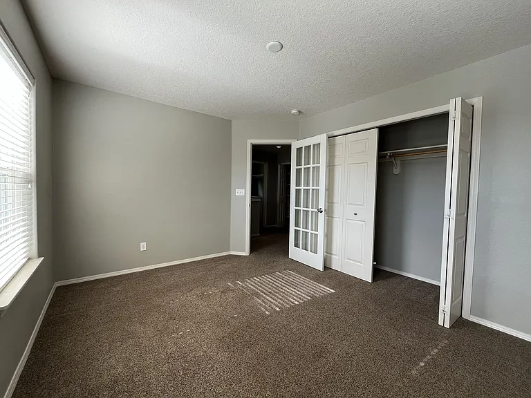 6262 NE Chestnut St — Photo 37