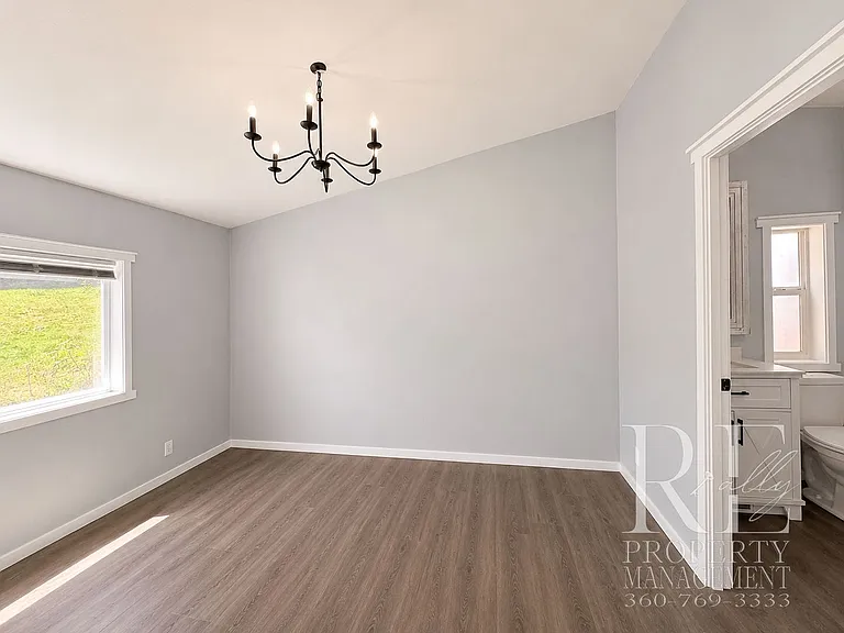 548 Arnold Ave E — Photo 21