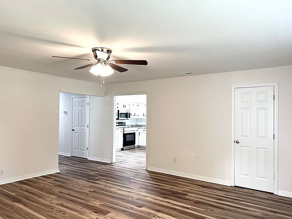 5th image of 326 Barbour St