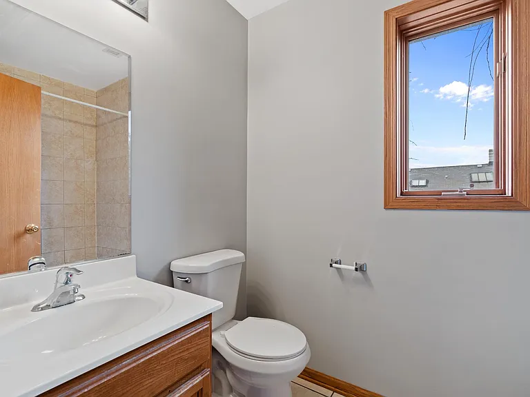 1610 S Union Ave #1 — Photo 8