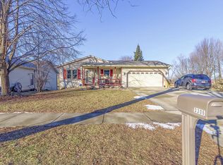 3306 Clove Dr, Madison, WI 53704
