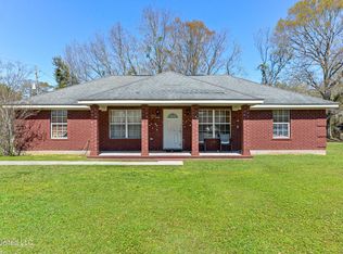 4743 Adams Ave, Moss Point, MS 39563