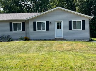 185 Meadows Dr APT B, Painesville, OH 44077