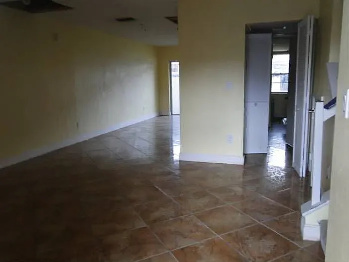 3 bed, 1.5 bath, 1391 sqft, $2,700 — Photo 3