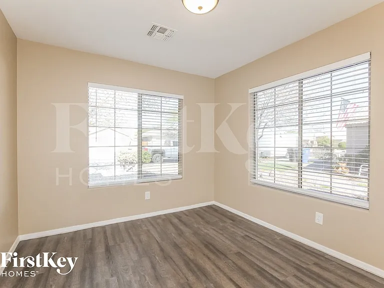 14133 W Two Guns Trl — Photo 5