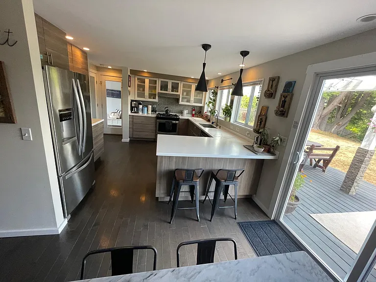 319 S Main St — Photo 16