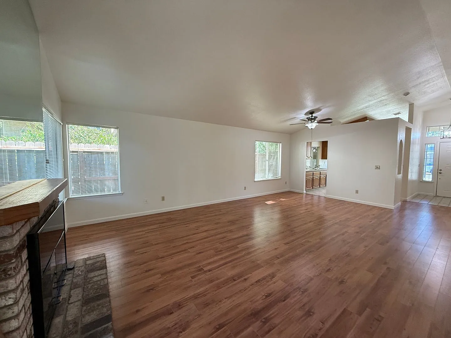Single Family Home — Photo 3