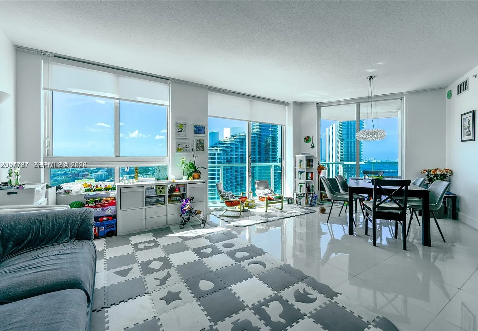 Quantum On The Bay Condo — Photo 2