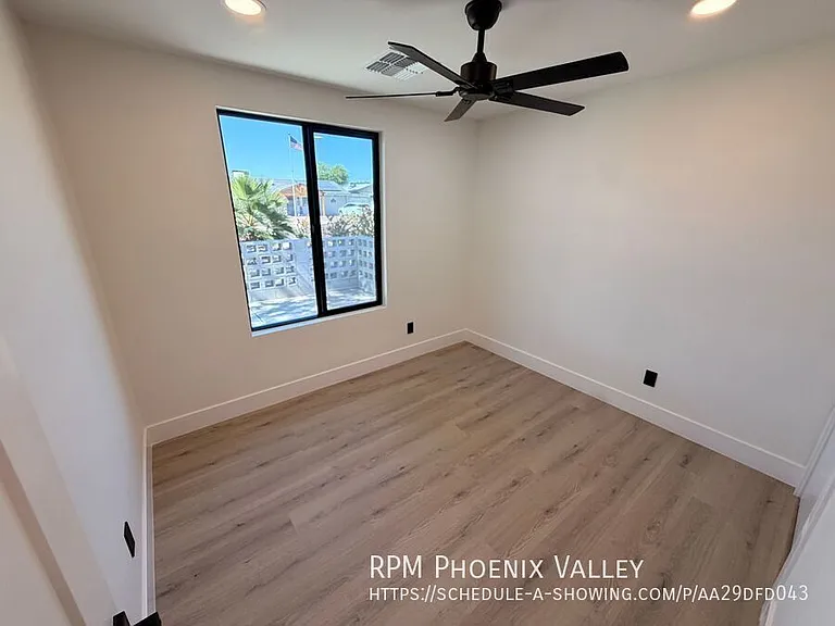 4019 E Surrey Ave — Photo 19