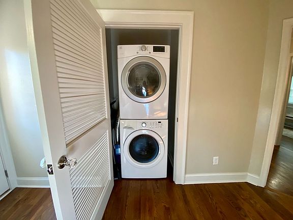 5th image of 595 Pinecrest Dr
