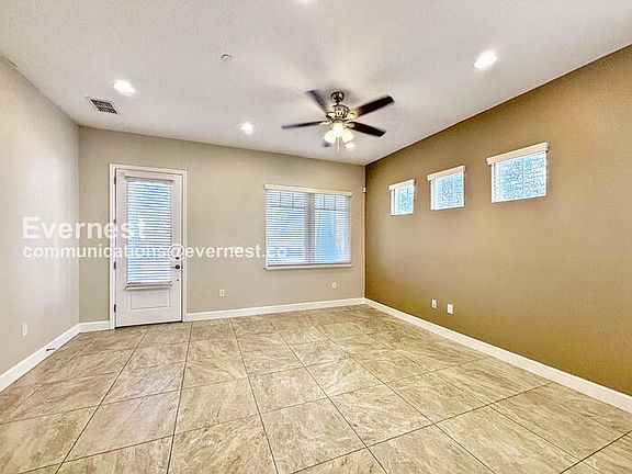 5th image of 13873 Benavente Ave