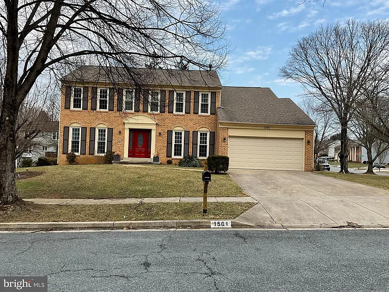 1501 Silverado Ct — Photo 1