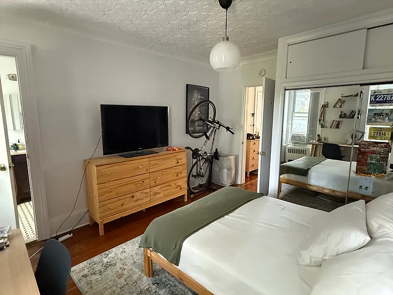 639 Henry St #2 — Photo 6