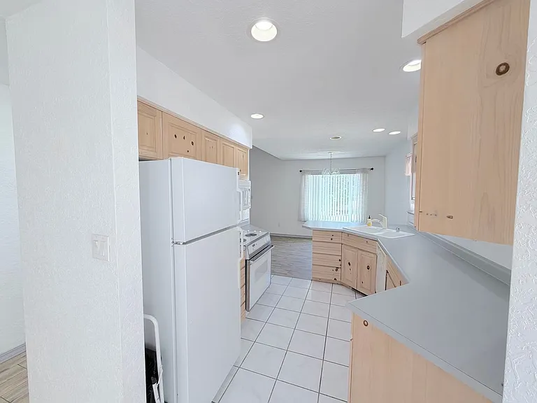 3104 Paradise Ct SE — Photo 17