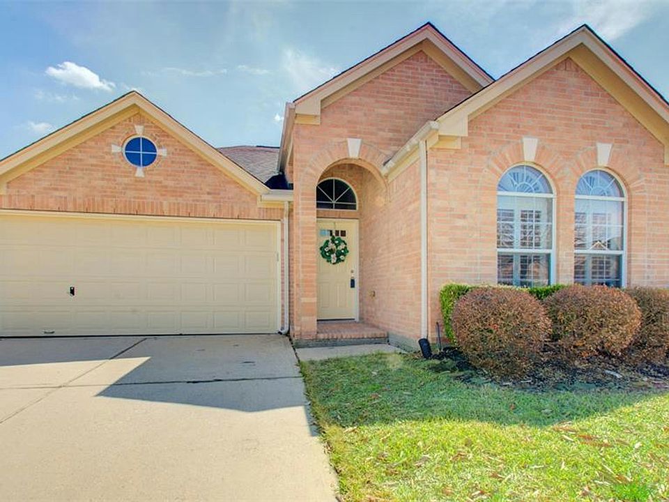1st image of 15950 Cottage Ivy Cir
