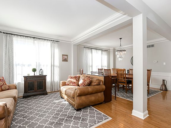 Living / Dining Rooms