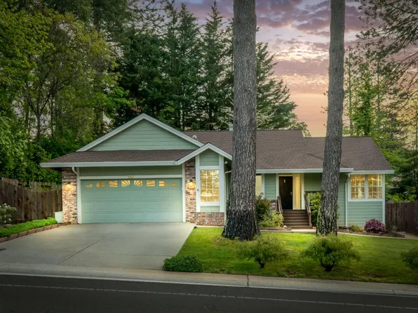 592 Morgan Ranch Dr, Grass Valley, CA 95945