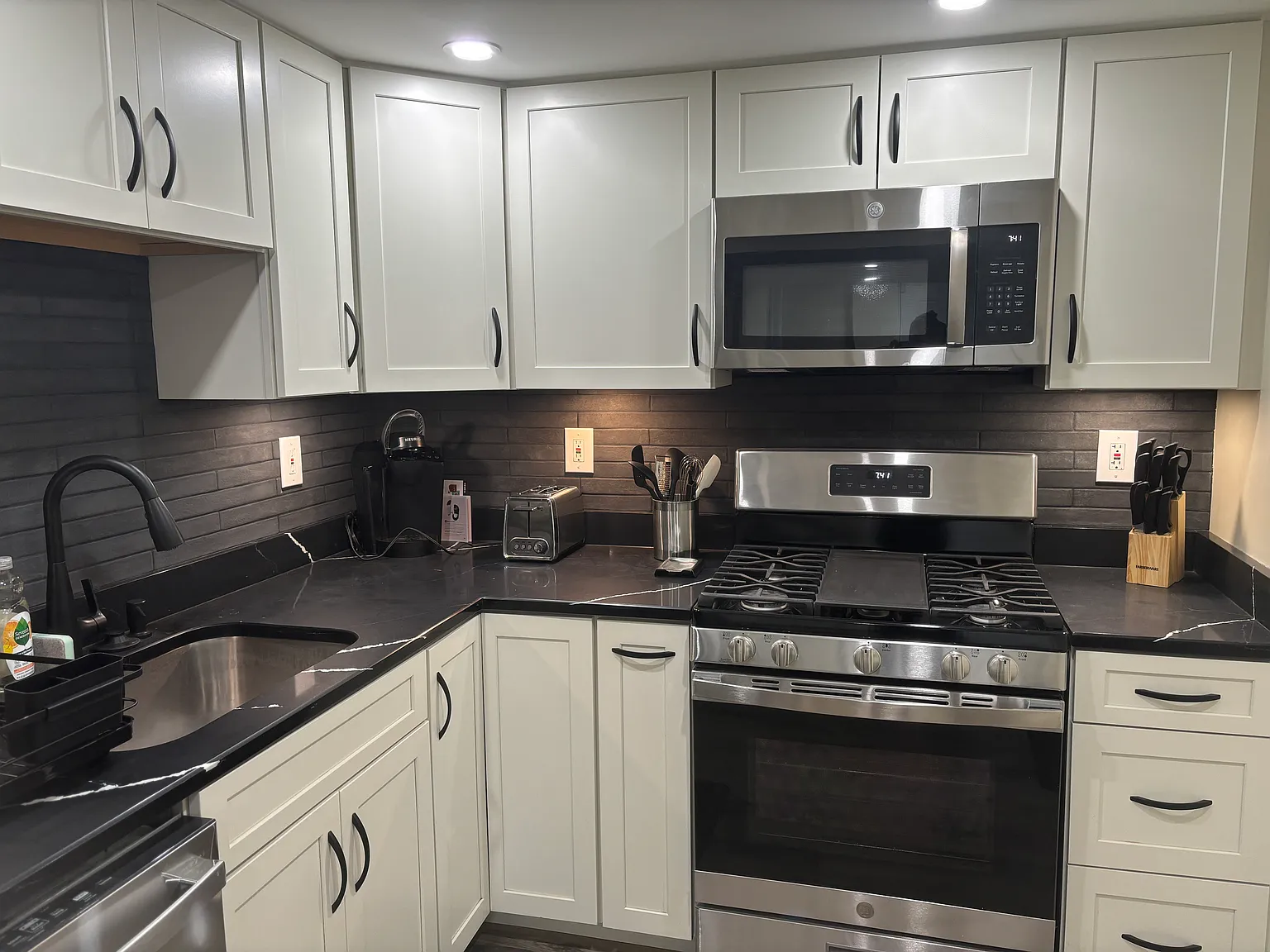 Sundale Dr, Silver Spring — Photo 1