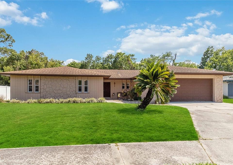 1st image of 8506 ALVERON AVENUE