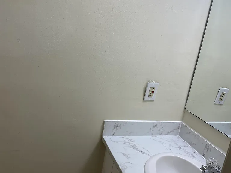 114 B Concord Dr #1 — Photo 33