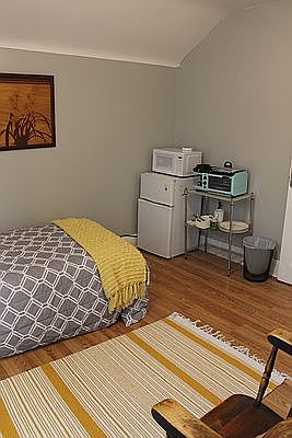 3rd image of 84-17 Chapin Pkwy #2