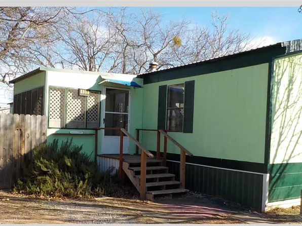 409 E 6th St, Burkburnett, TX 76354