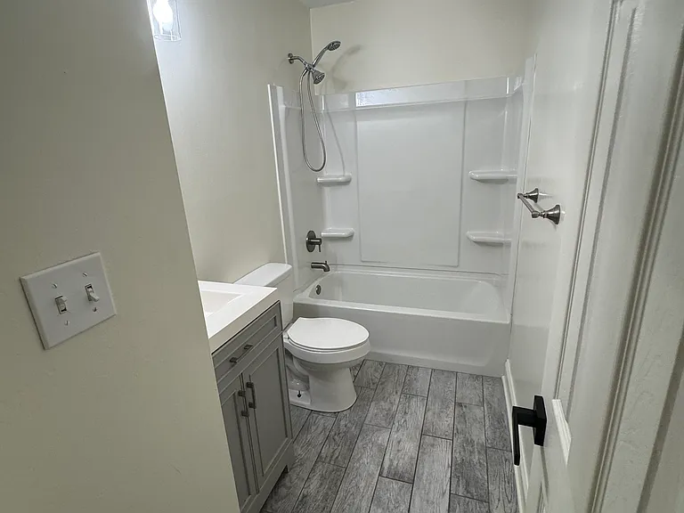 106 Cambell Ct — Photo 11