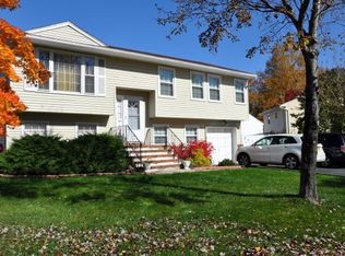 900 Sioux Ave, Lake Hiawatha, NJ