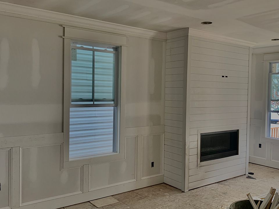 1st image of 605 N 31st St