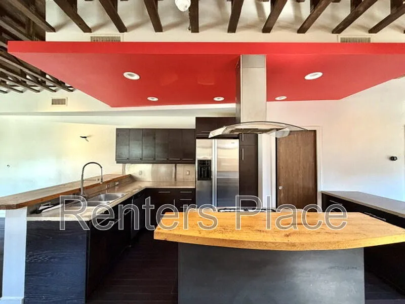 2 bed, 2.5 bath, 1606 sqft, $2,995 — Photo 4