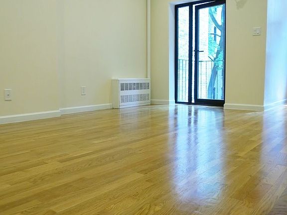 3rd image of 434 E 89th St APT 2B